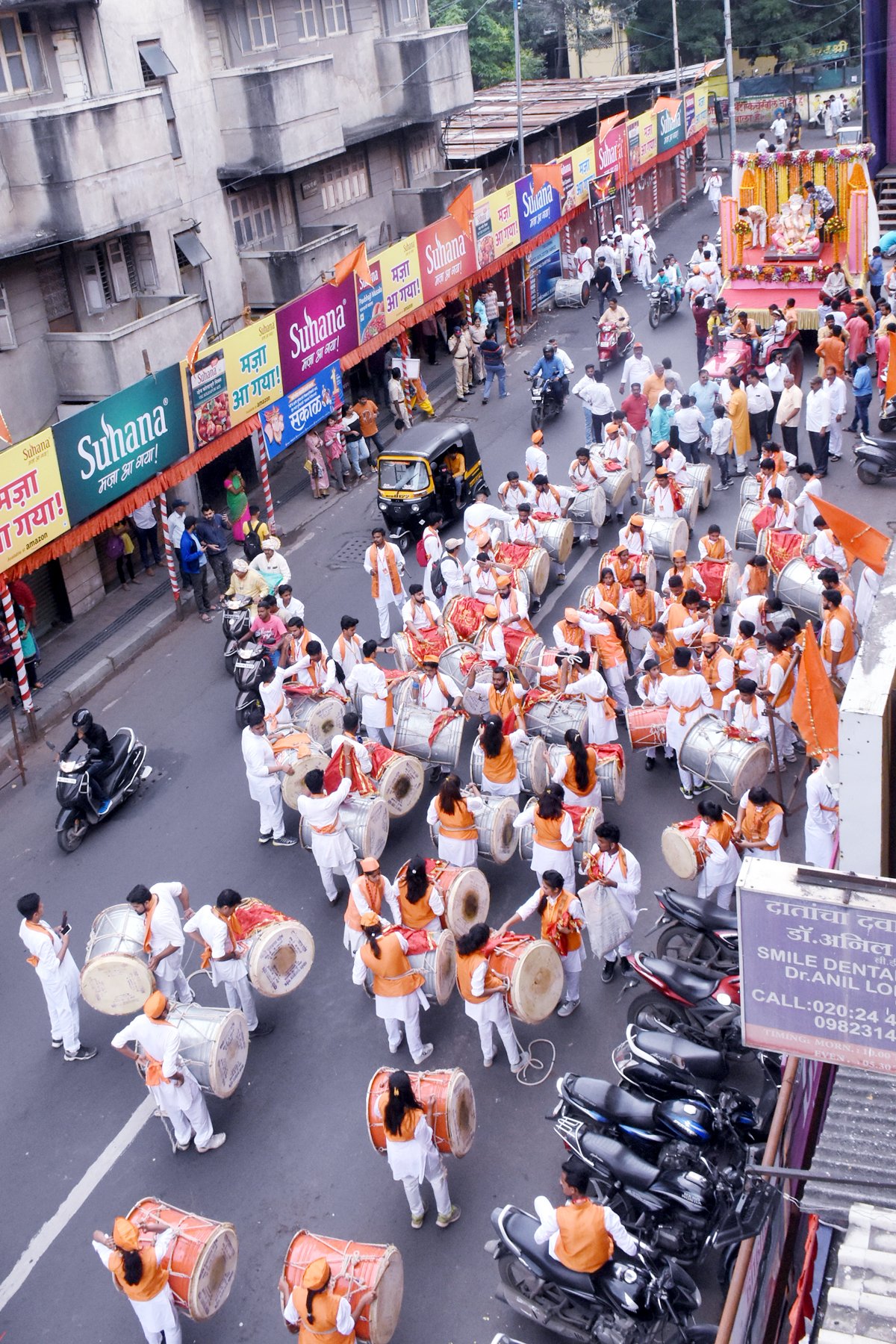 वाहतूक व्यवस्थापन व हँगिंग मंडप